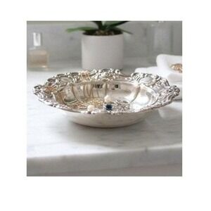 TOWLE Silverplate Scalloped Fluted Nut Candy Bowl Appetizer Trinket Jewelry Dish